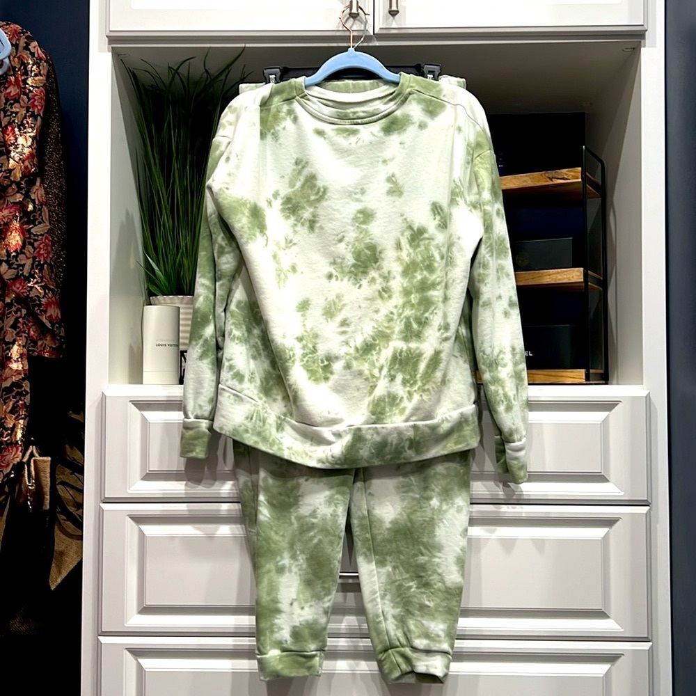 gofashion M/L 2 piece green Tydie  66% COTTON (ALGODON 34% POLYESTER /
POLIÉSTER